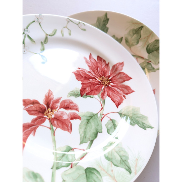 LENOX Winter Garden Poinsettia w/ Mistletoe Laurie Le Luyer 2 Dinner Plates $50 - Picture 6 of 8
